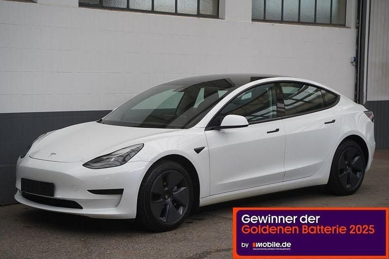 Gebraucht Tesla Model 3 Standard Range 208 kW (283 PS) 2023 Weiß Limousine