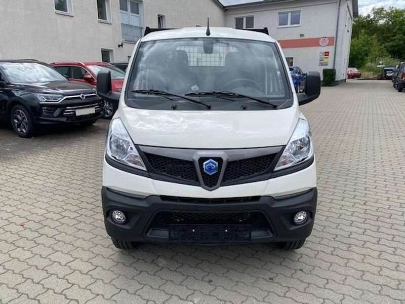 Gebraucht Piaggio Porter 106 PS (77 kW) 2024 Weiß SUV