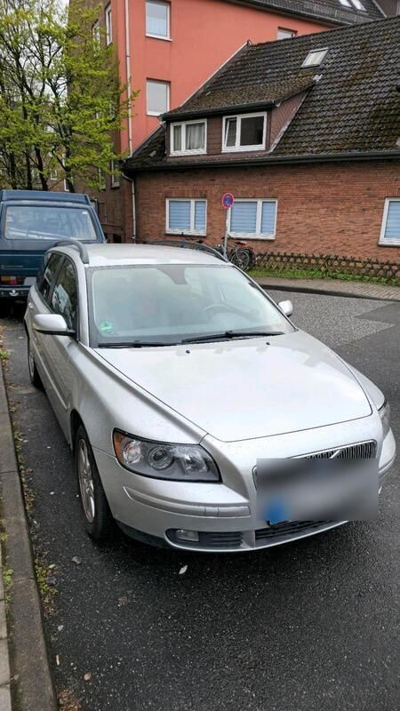 Silber Gebraucht 2005 Volvo V50 Kombi | 4.500 € (Teuer) - Bild 1/4
