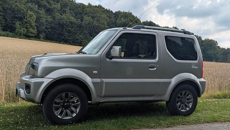 Silber Gebraucht 2018 Suzuki Jimny Style SUV | 17.500 € (Fairer Preis) - Bild 1/4