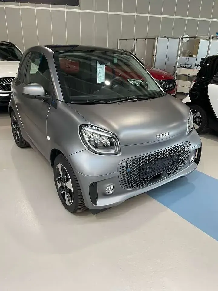 Gebraucht Smart ForTwo Electric Drive 60 kW (82 PS) 2024 Grau Coupé
