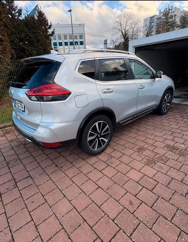 Gebraucht Nissan X-Trail 160 PS (117 kW) 2018 Silber SUV