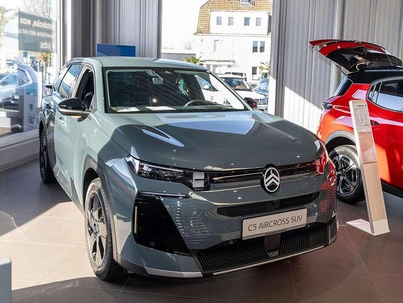Neu Citroën C5 145 PS (106 kW) 2026 Gruen SUV
