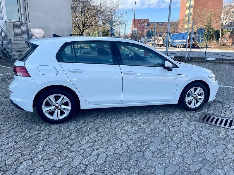 Gebraucht VW Golf VII 150 PS (110 kW) 2020 Weiß Kleinwagen