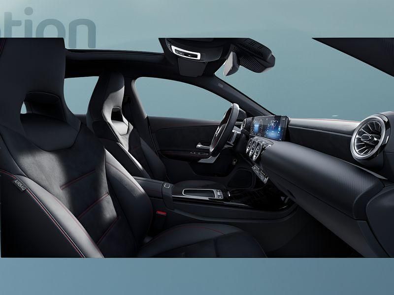 Gebraucht Mercedes CLA250e 218 PS (160 kW) 2024 Weiß Limousine