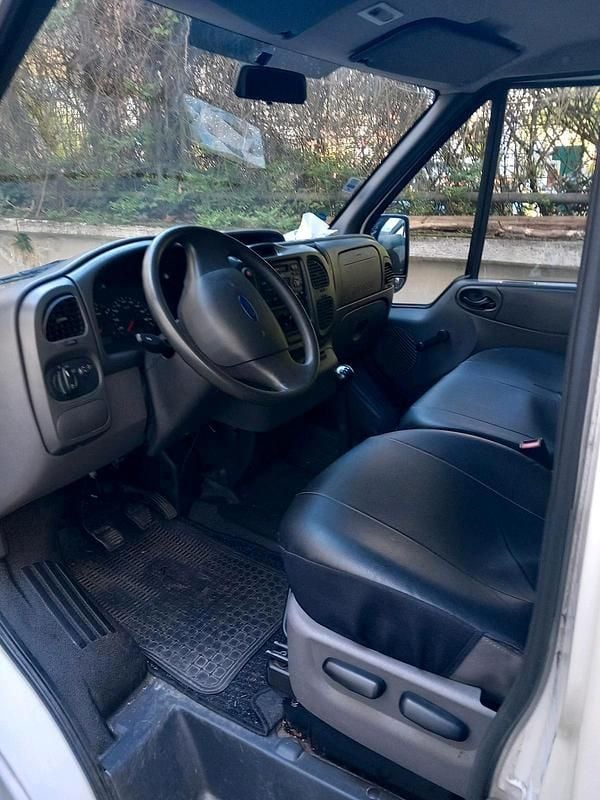 Second-hand Ford Focus 85 CP (62 kW) 2004 Alb Monovolum