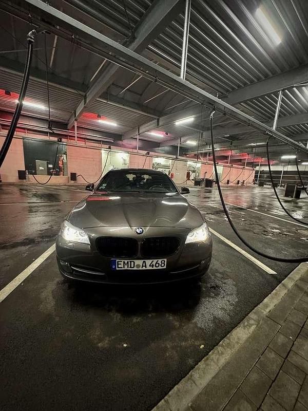 Gebraucht BMW 530 258 PS (189 kW) 2014 Kombi