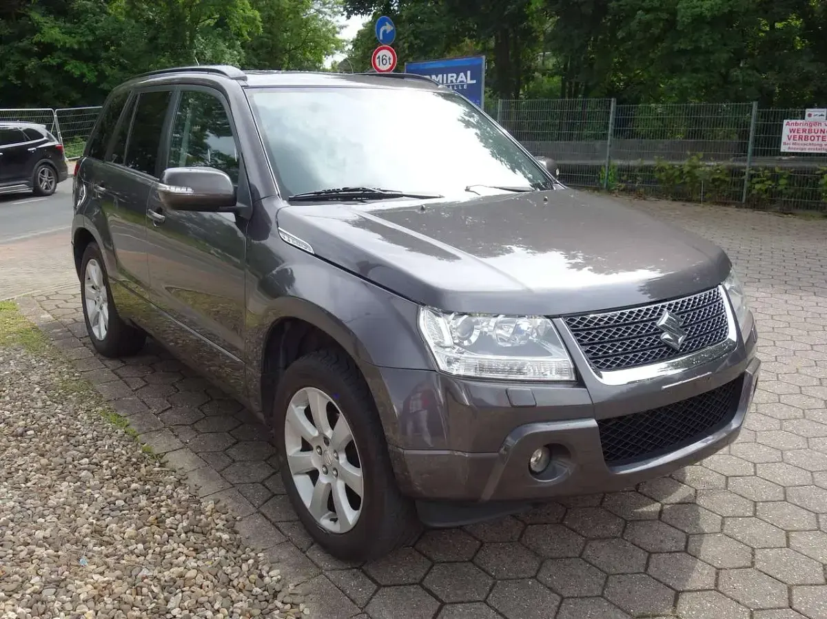 Gebraucht Suzuki Grand Vitara Comfort 169 PS (124 kW) 2010 Grau SUV