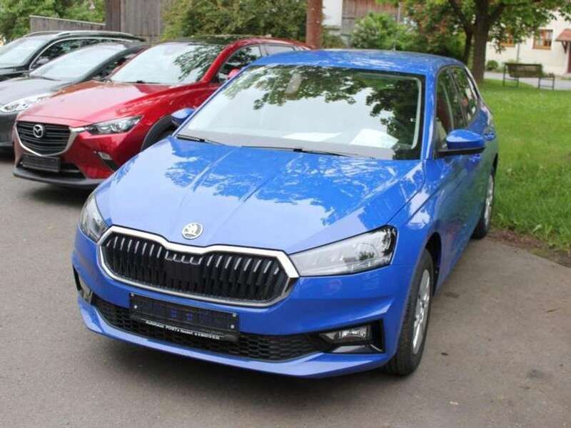 Energy blau Gebraucht 2024 Skoda Fabia Ambition Kleinwagen | 17.600 € (Guter Preis) - Bild 1/4