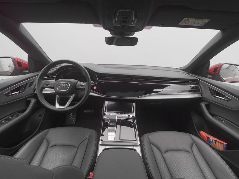 Gebraucht Audi Q8 S-Line 286 PS (210 kW) 2025 Chilirot metallic SUV