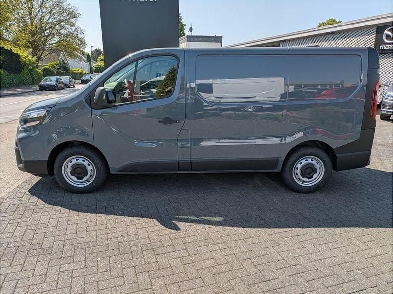 Neu Nissan Primastar N-Connecta 131 PS (96 kW) 2026 Grau Van / Kleinbus