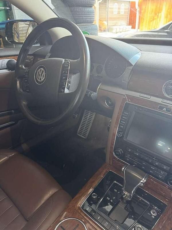 Gebraucht VW Phaeton 245 PS (180 kW) 2015 Schwarz Limousine