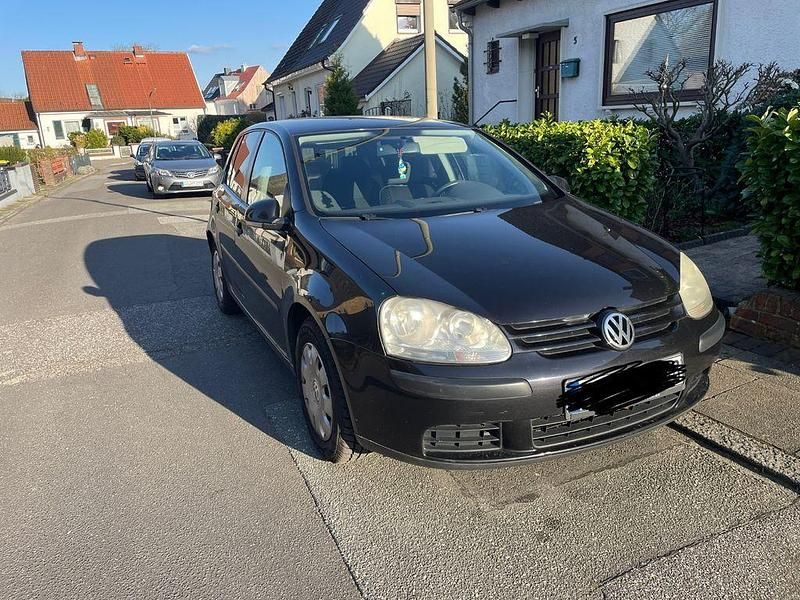 Schwarz Gebraucht 2004 VW Golf IV Limousine | 4.700 € (Teuer) - Bild 1/4