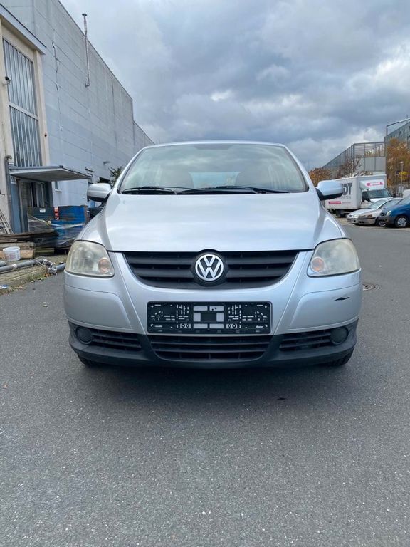 Silber Gebraucht 2005 VW Fox Basis Kleinwagen | 3.999 € (Teuer) - Bild 1/4