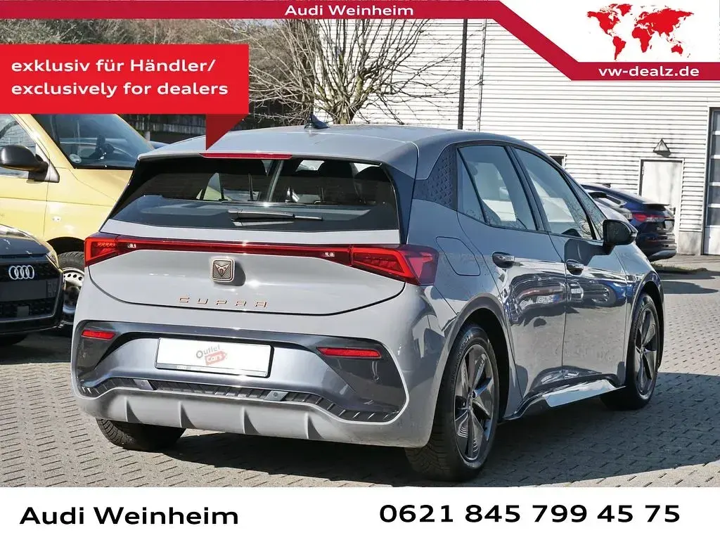 Usata Cupra Born 150 kW (204 CV) 2022 Grigio Utilitaria