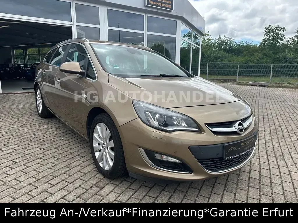 Gebraucht Opel Astra 165 PS (121 kW) 2013 Braun Limousine