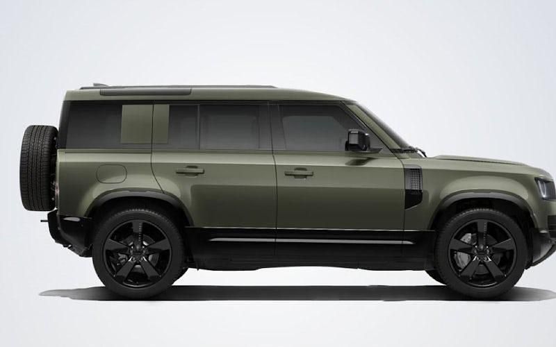 Neu Land Rover Defender SE Dynamic 250 PS (183 kW) 2026 Woolstone green SUV