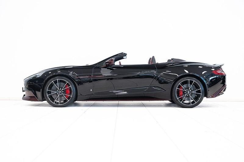 Gebraucht Aston Martin Vanquish 575 PS (422 kW) 2015 Schwarz Cabrio