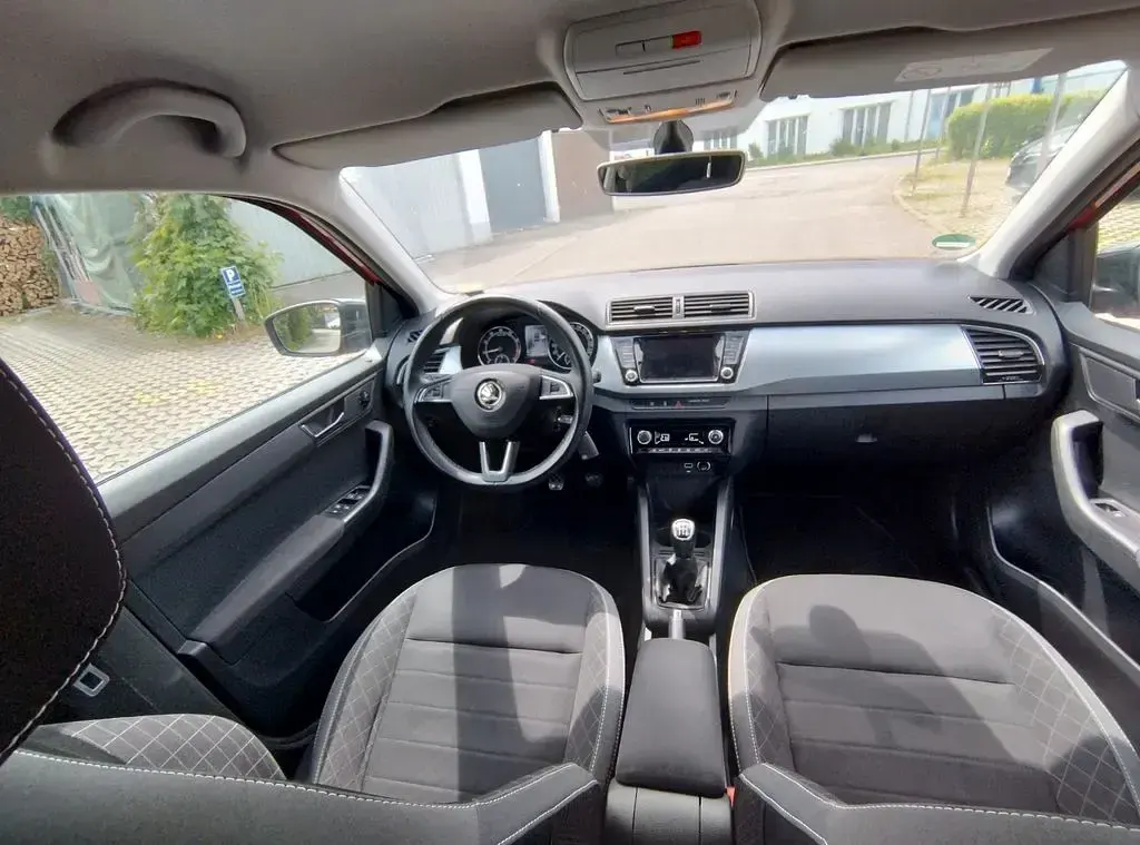 Gebraucht Skoda Fabia Ambition 75 PS (55 kW) 2019 Rot Kleinwagen