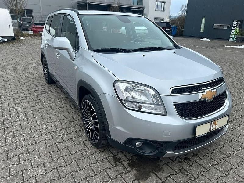 Gebraucht Chevrolet Orlando LT 141 PS (103 kW) 2012 Silber Van / Kleinbus