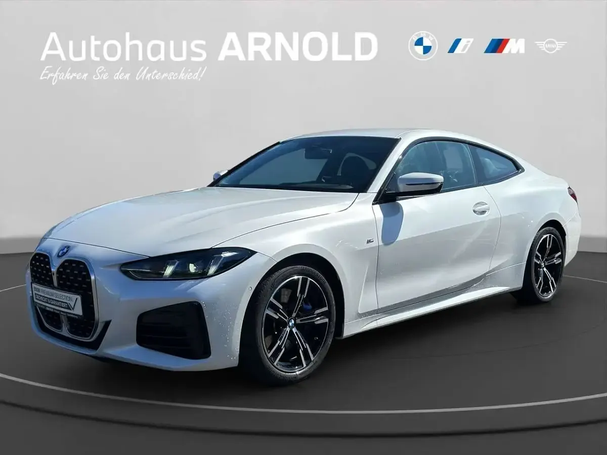Gebraucht BMW 430 M Sport 286 PS (210 kW) 2024 Mineralweiß Coupé