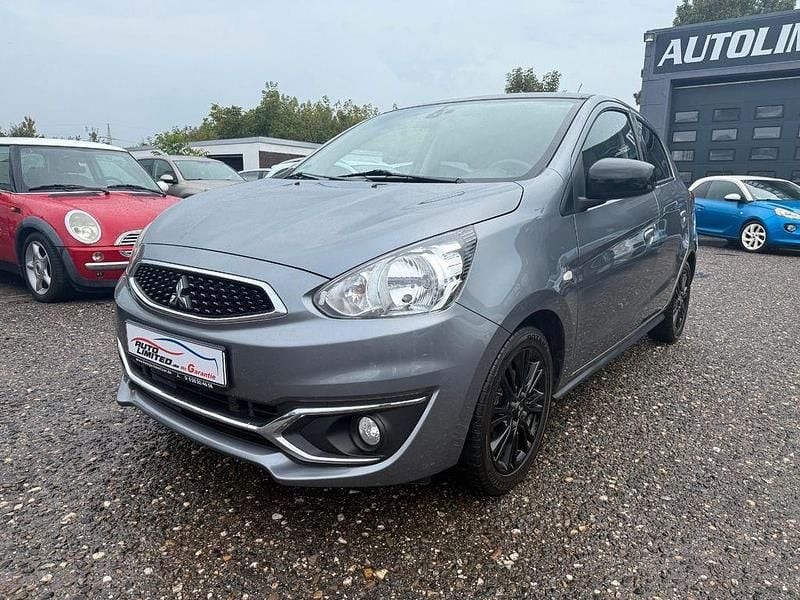 Grau Gebraucht 2019 Mitsubishi Space Star Diamant Edition Kleinwagen | 6.900 € (Fairer Preis) - Bild 1/3