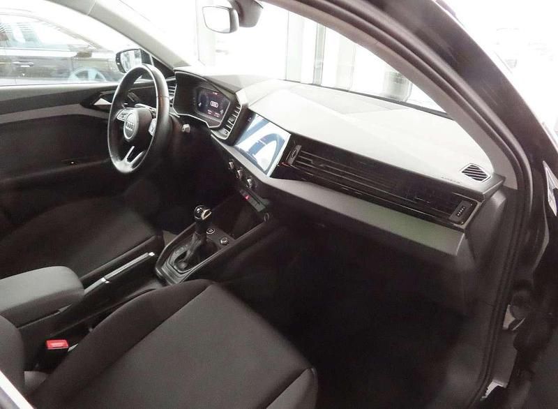 Gebraucht Audi A1 Basis 95 PS (69 kW) 2020 Schwarz Kleinwagen