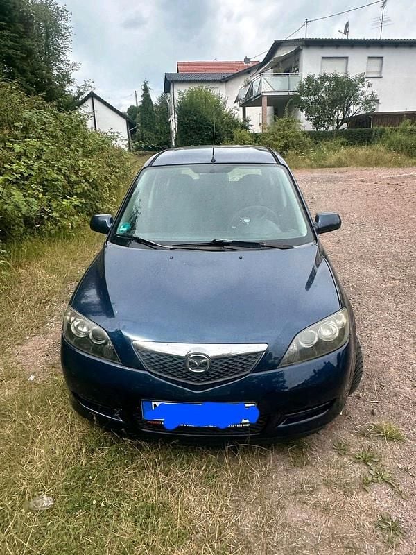 Blau Gebraucht 2006 Mazda 2 Kleinwagen | 1.450 € - Bild 1/4