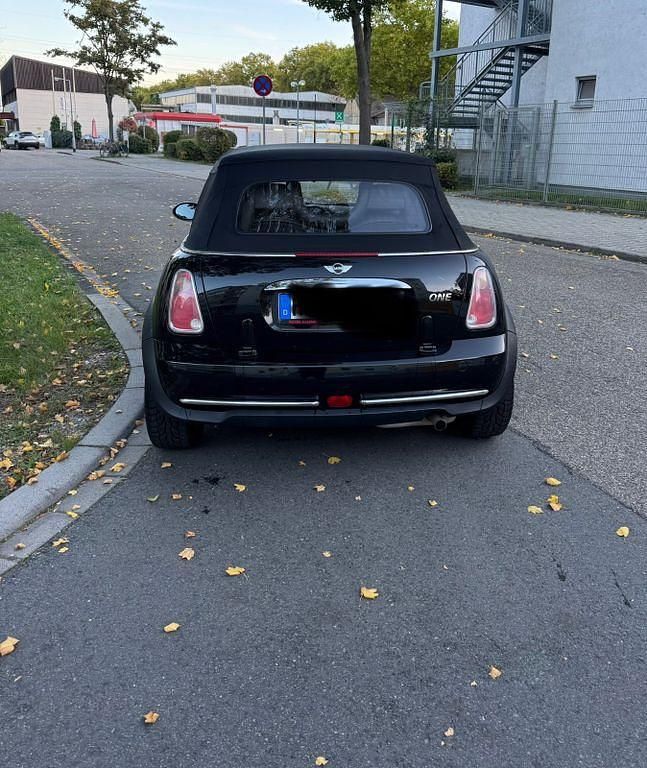 Schwarz Gebraucht 2005 Mini One Cabriolet Cabrio | 2.450 € (Fairer Preis) - Bild 1/4