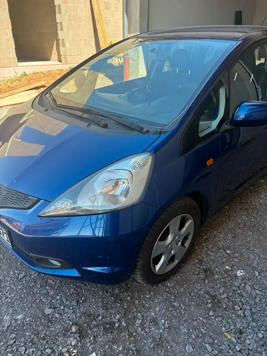 Gebraucht Honda Jazz 90 PS (66 kW) 2011 Blau Kleinwagen