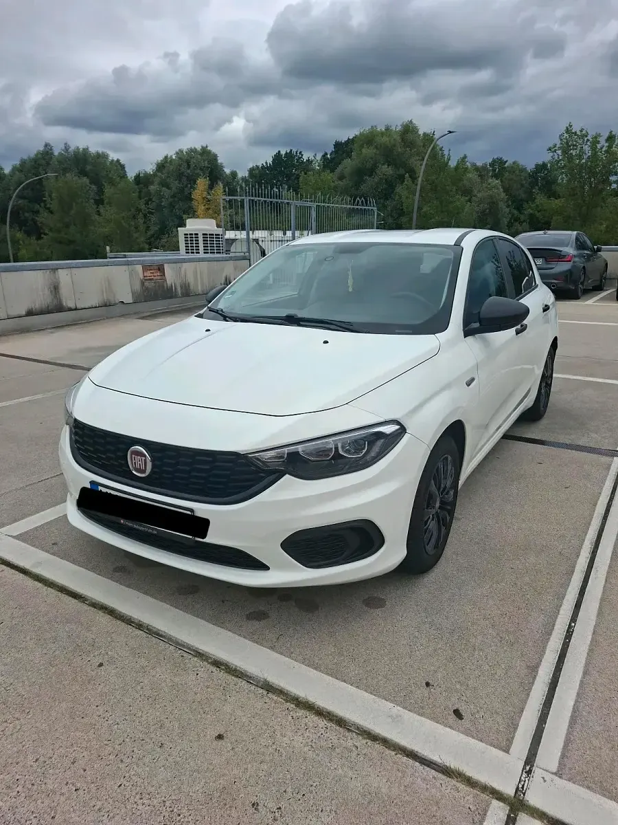 Gebraucht Fiat Tipo Street 95 PS (69 kW) 2019 Weiß Limousine