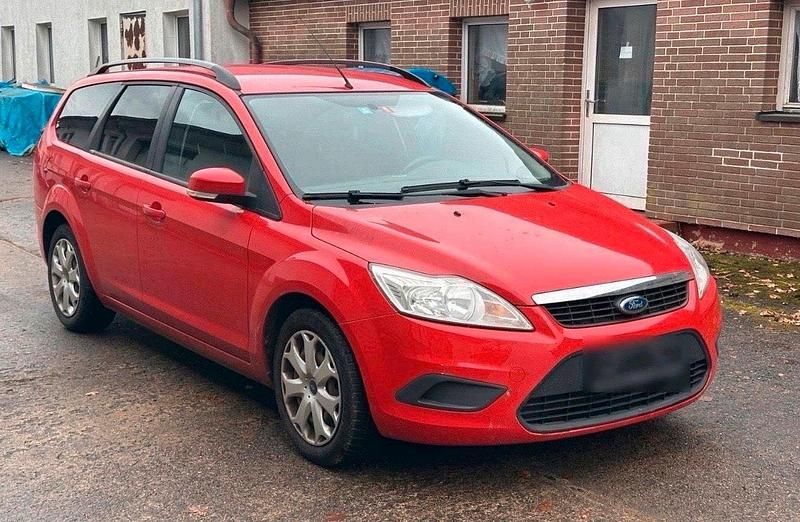 Gebraucht Ford Focus 145 PS (106 kW) 2009 Rot Kombi