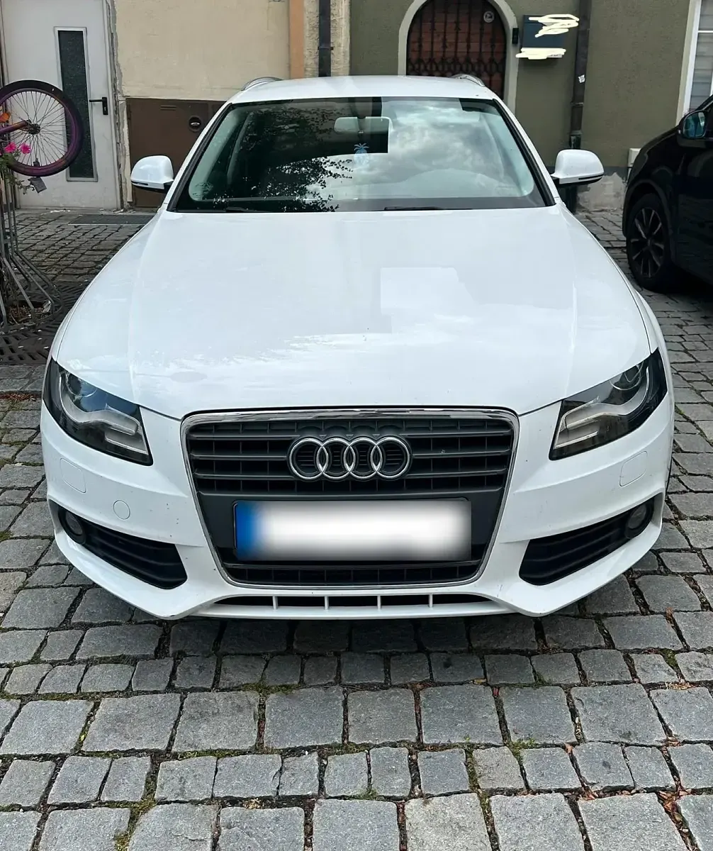 Gebraucht Audi A4 120 PS (88 kW) 2009 Weiß Kombi