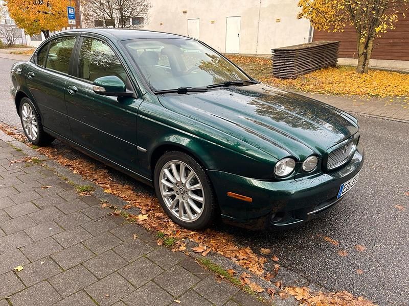 Grün Gebraucht 2008 Jaguar X-type Limousine | 4.900 € (Teuer) - Bild 1/4