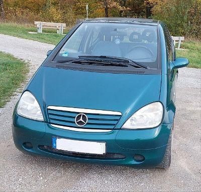 Gebraucht Mercedes A160 Elegance 102 PS (75 kW) 1998 Grün Van / Kleinbus