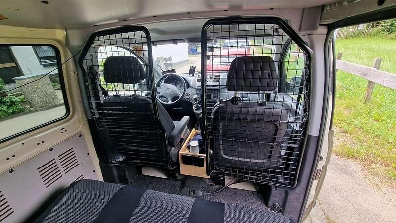 Gebraucht Mercedes Vito 163 PS (119 kW) 2011 Grau Van