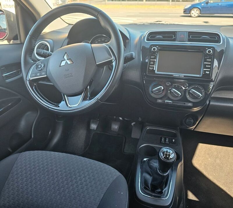 Gebraucht Mitsubishi Space Star Edition 80 PS (58 kW) 2018 Rot Limousine