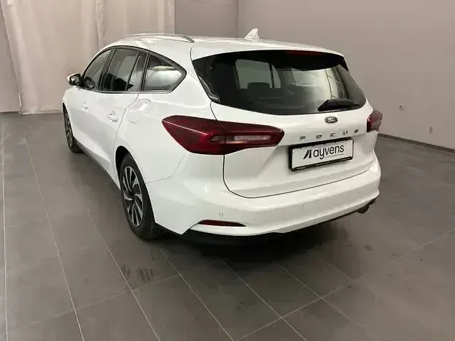 Gebraucht Ford Focus Titanium 116 PS (85 kW) 2024 Weiß Limousine