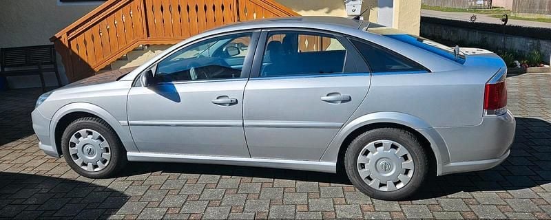 Gebraucht Opel Vectra Edition 140 PS (102 kW) 2006 Silber Limousine