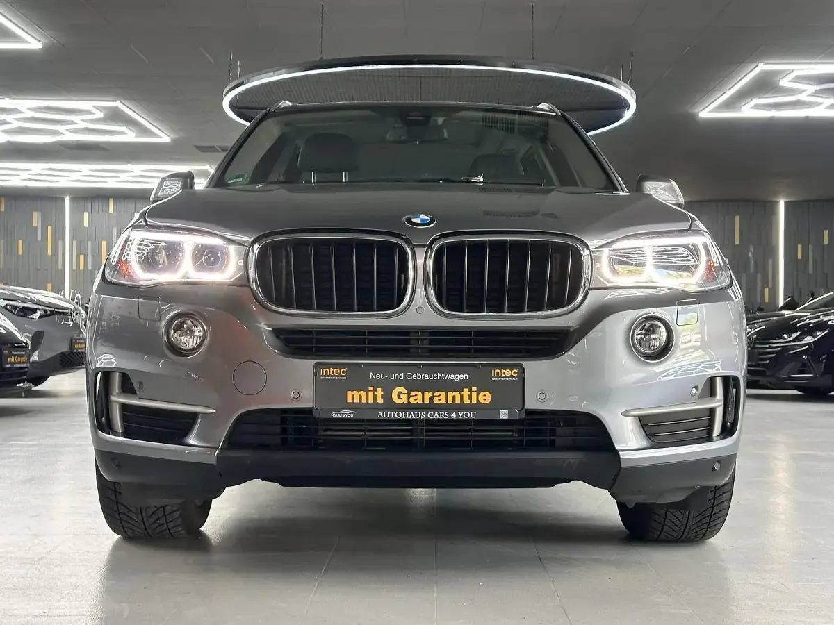 Gebraucht BMW X5 Sport Line 258 PS (189 kW) 2016 Spacegrau metallic SUV