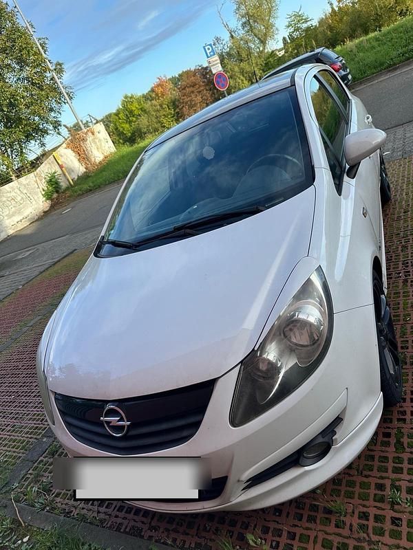 Weiß Gebraucht 2010 Opel Corsa Edition Kleinwagen | 4.200 € (Etwas zu teuer) - Bild 1/4