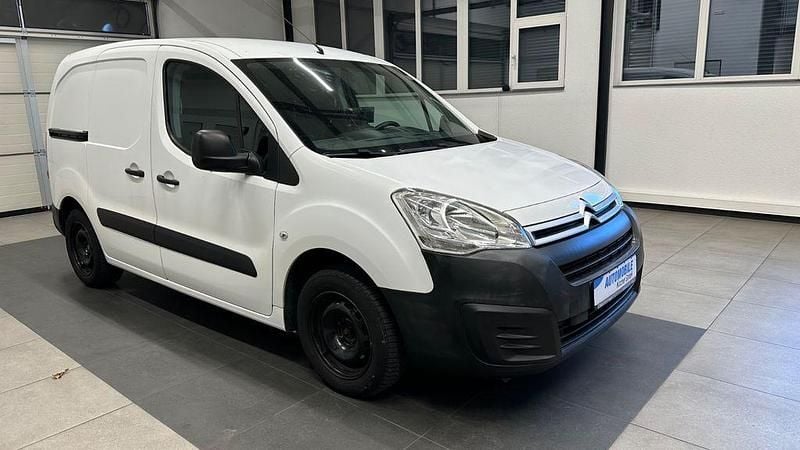 Weiß Gebraucht 2018 Citroën Berlingo Van / Kleinbus | 9.490 € (Superpreis) - Bild 1/4