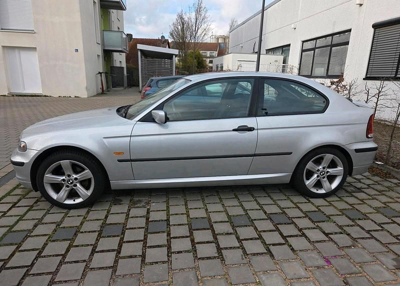 Gebraucht BMW 316 Compact 115 PS (84 kW) 2004 Silber Kleinwagen