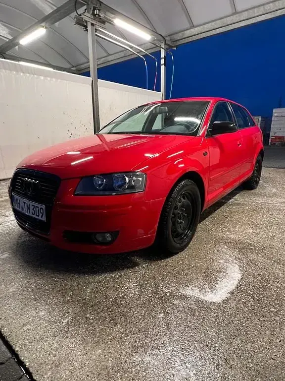 Second-hand Audi A3 Attraction 102 CP (75 kW) 2006 Roșu Hatchback