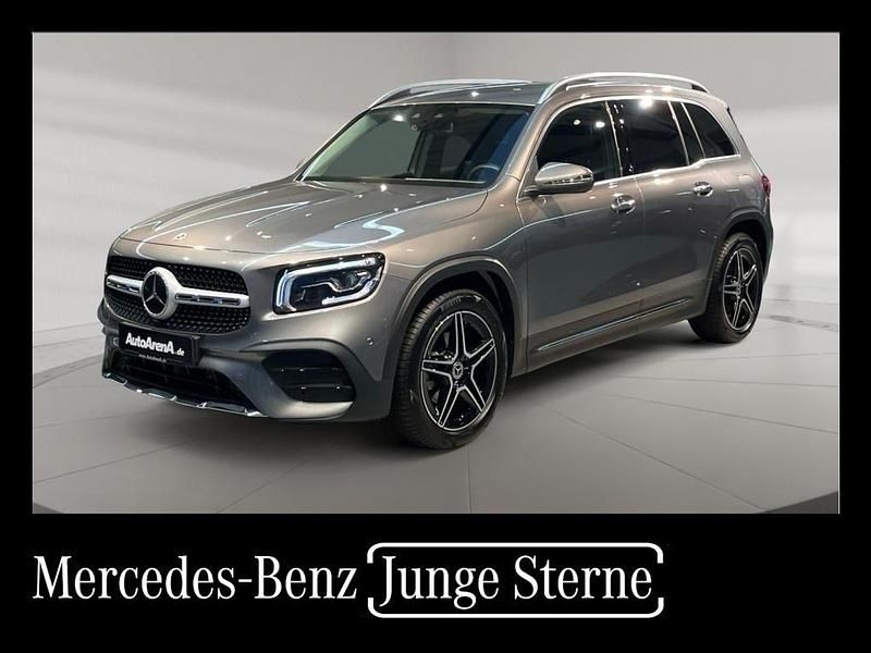 Grau Gebraucht 2022 Mercedes GLB200 AMG SUV | 39.839 € (Etwas zu teuer) - Bild 1/4