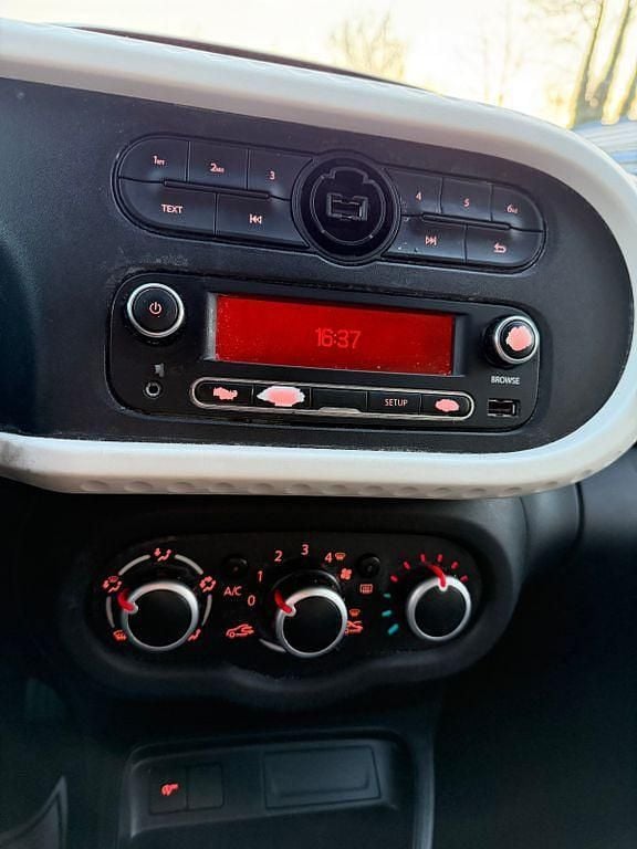 Gebraucht Renault Twingo LIMITED 65 PS (47 kW) 2021 Rot Kleinwagen