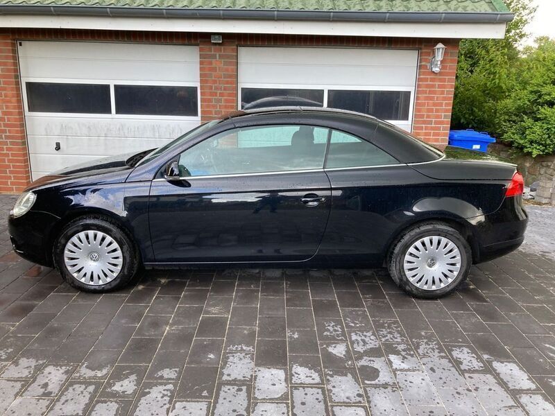 Schwarz Gebraucht 2008 VW Eos Cabrio | 6.700 € (Fairer Preis) - Bild 1/4