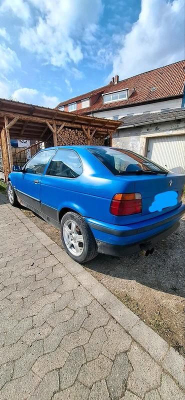 Gebraucht BMW 316 Compact 102 PS (75 kW) 1996 Blau Kleinwagen