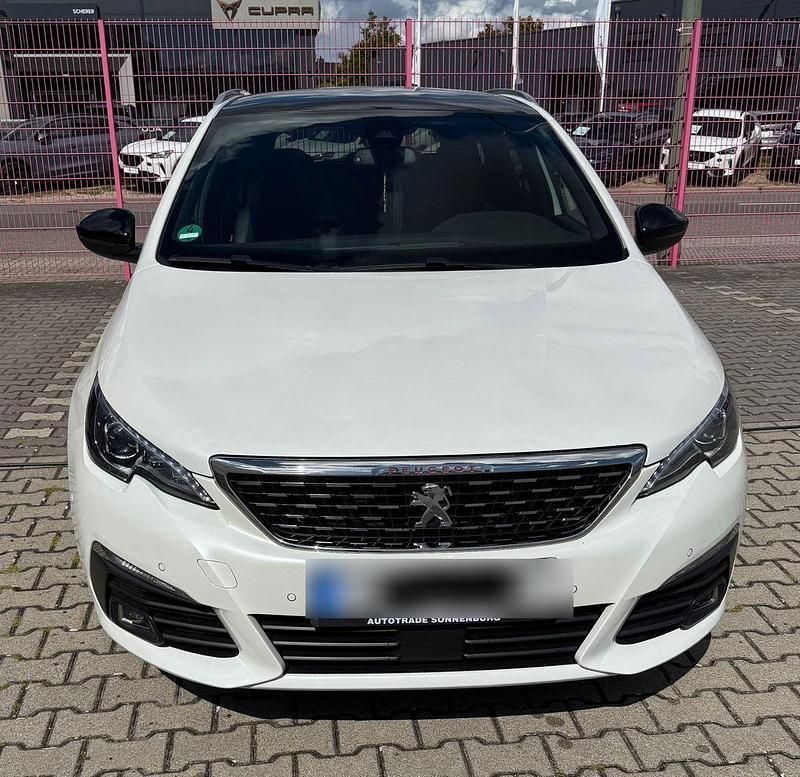 Weiß Gebraucht 2017 Peugeot 308 GT-line Kombi | 9.250 € (Fairer Preis) - Bild 1/4
