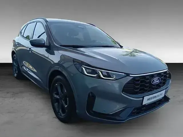 Gebraucht Ford Kuga ST-Line 152 PS (111 kW) 2025 Solarsilber (metallic) SUV